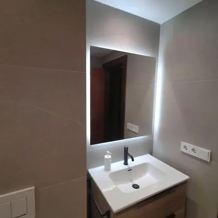 Apartment Beautiful With Sea Views *