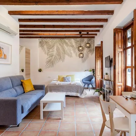 Loft Reformado Y Soleado Junto Al Mercado Valencia