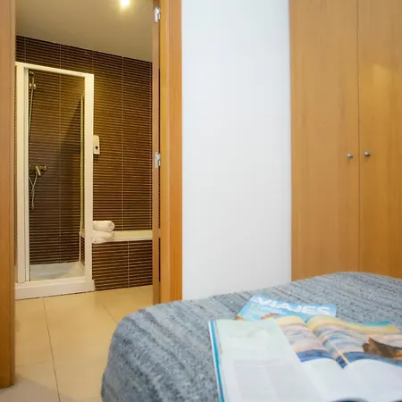 Apartamento Singularstays Mar44 *