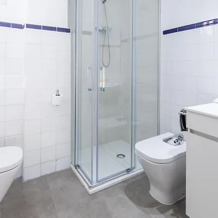 Travel Habitat Port Valencia. Apartamento Valencia