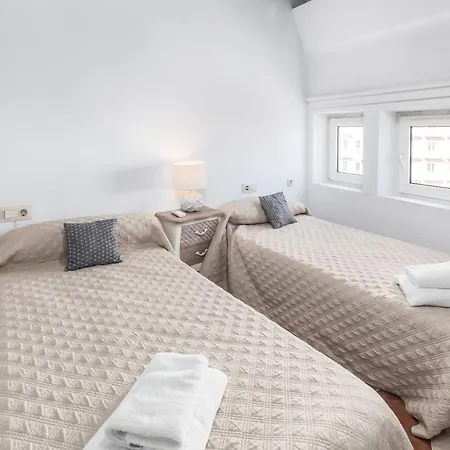 Apartamento Travel Habitat Port Valencia. Valencia