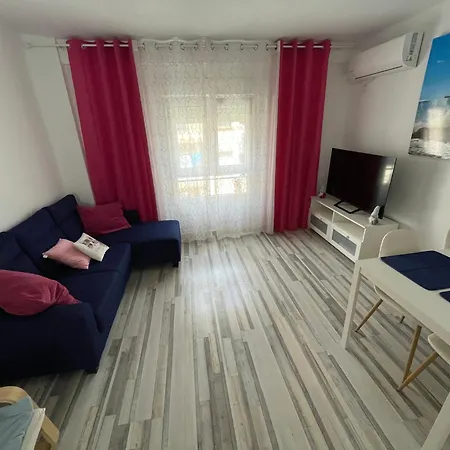 Piso Tranquilo Y Luminoso En *