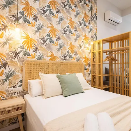 Florit Flats - The Trafalgar Iii * Valenza