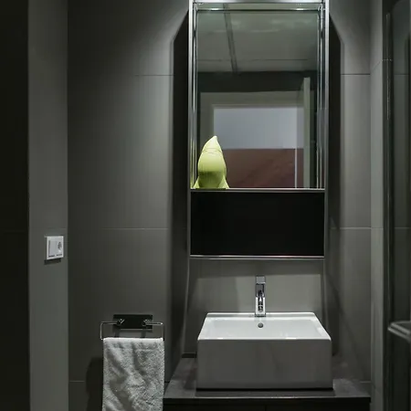 Flat El Porto - Families Only, No Groups