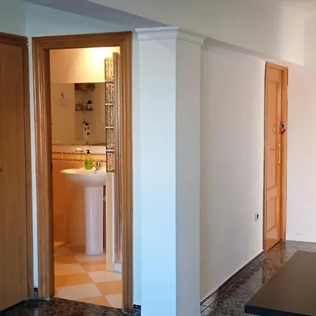 Guest house Y Suite. Upv, Uv Y Playa Valencia