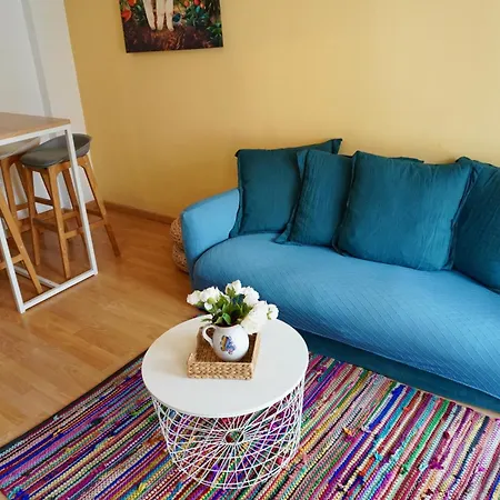 Hosted By Gracie Apartmán