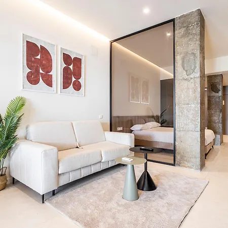 North Station Pen-suites דירה *