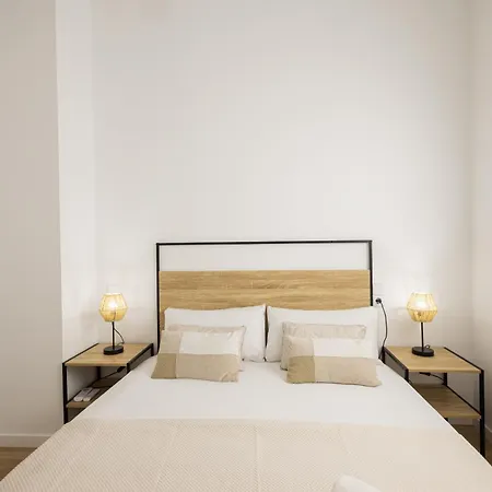 Апартаменты 2 4 Pax, New Flat, Wifi Ac *