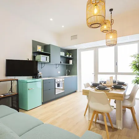New Flat 2 4 Pax, Wifi Ac Apartman *