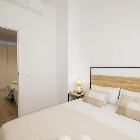 New Flat 2 4 Pax, Wifi Ac *