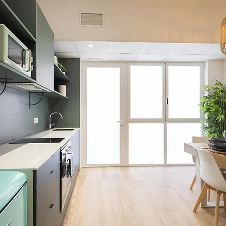 Апартаменты 2 4 Pax, New Flat, Wifi Ac *