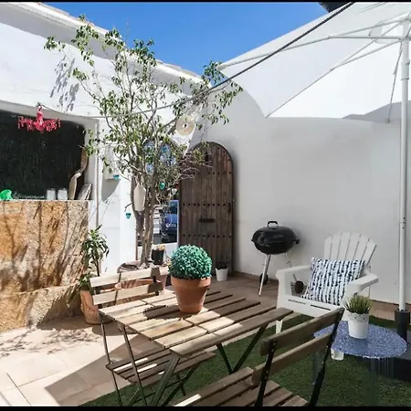 דירה Ideal With Terrace Near The