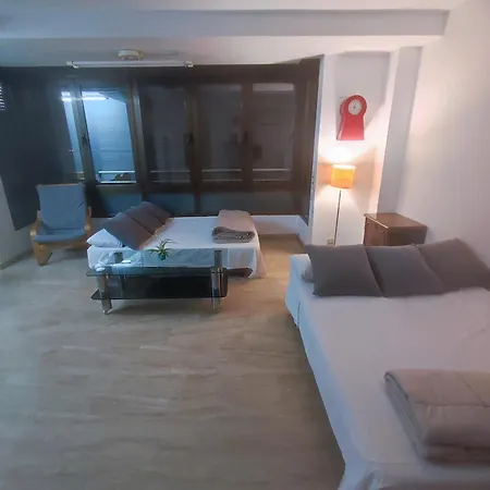 公寓 Bright Loft Near The Sea + Bikes