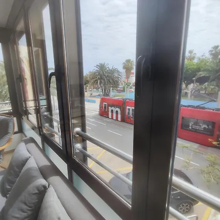 Bright Loft Near The Sea Bikes شقة *