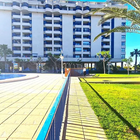 شقة Luxury D15-9 With Terrace And Sea Views With Two *