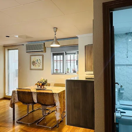 La Casa De Lili Acerca De Palacio De Musica Apartament