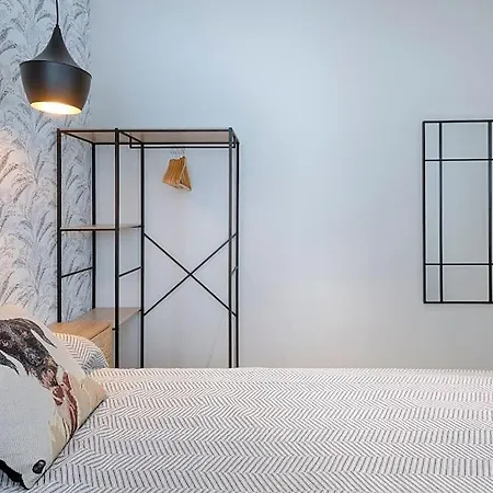 Portal De Ruzafa 2 *