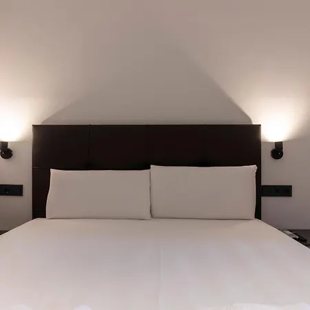 Vlc Host - Zapadores Apartman *