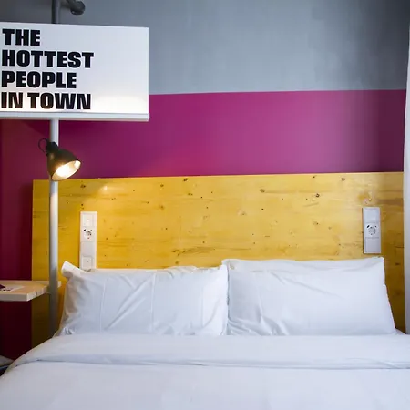 Room00 Valencia