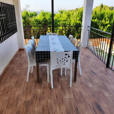 Сasa de vacaciones Lille En Provence *