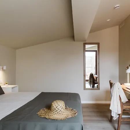 Lindala Natural 4*