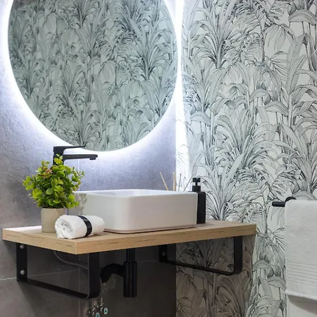 Moderno, Amplio Y Muy Comodo Valencie