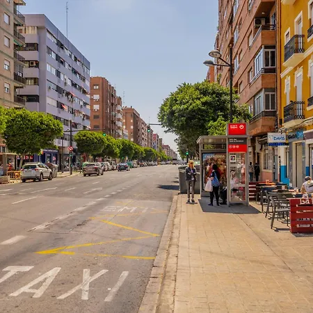 Familiar En Avenida Del Puerto *