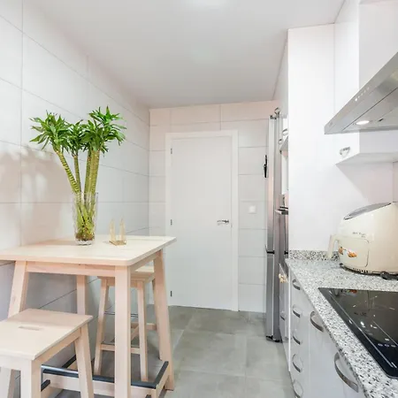 Familiar En Avenida Del Puerto Valenza