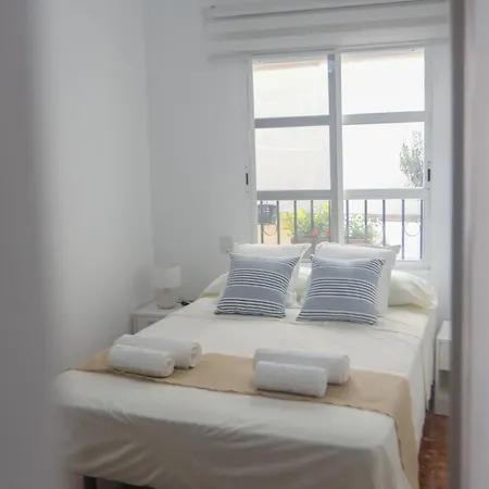 Apartmán Lovely Near The & Of Arts And Sciences *