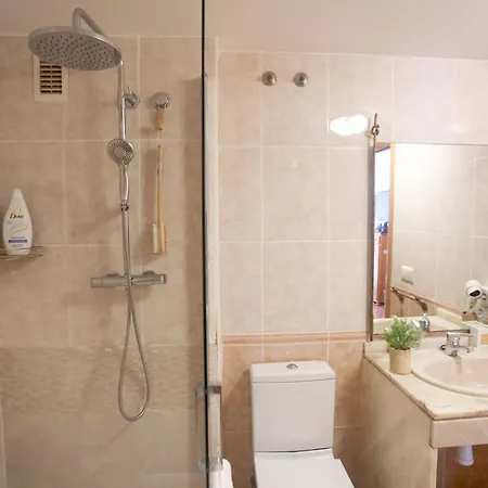 Apartmán Lovely Near The & Of Arts And Sciences *