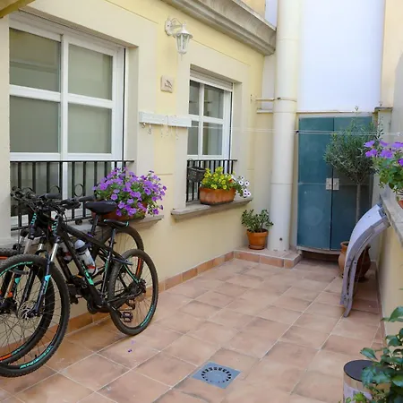 Apartmán Lovely Near The & Of Arts And Sciences