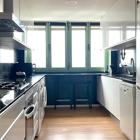 Stylish Well-connected Beachfront Flat Apartment Valencia