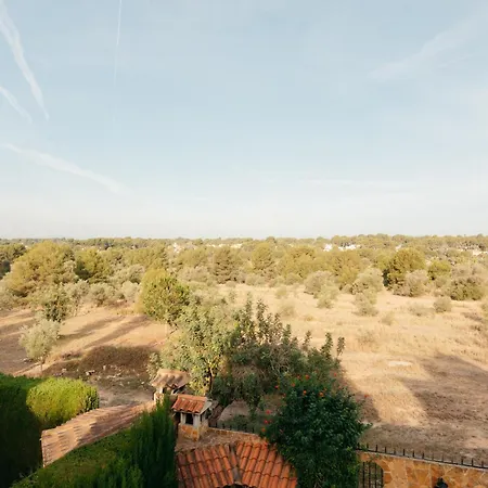 Chalet, Rodeada De Naturaleza Piscina A Doce Klm De Y 7 Del Aeropuerto *
