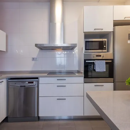 شقة Florit Flats - Stylish 2 Bedroom Ac Wifi Terrace Attic In Center