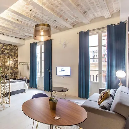 דירה Mediterranean Flats Plaza Redonda *