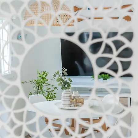 Nautico Junto A La Playa Malvarrosa * Valencia