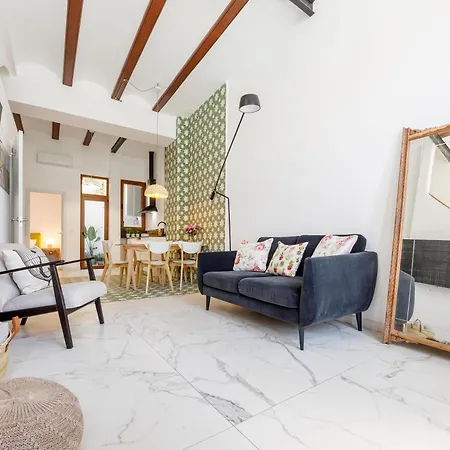 Ferienhaus Artisan Haven: El Cabanyal Oasis Valencia