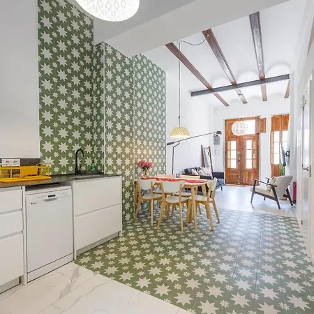 Artisan Haven: El Cabanyal Oasis * Valenza