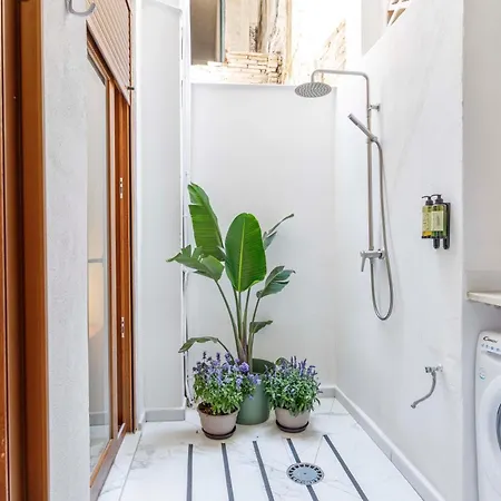 Holiday home Artisan Haven: El Cabanyal Oasis
