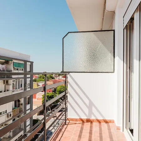 Modern And Spacious Close To The Valencia