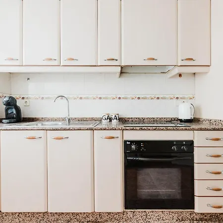 Modern And Spacious Close To The * Valencia