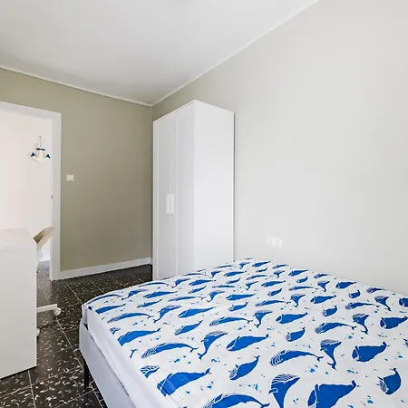 Modern And Spacious Close To The *