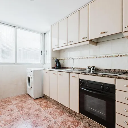 Apartment Modern And Spacious Close To The Valencia