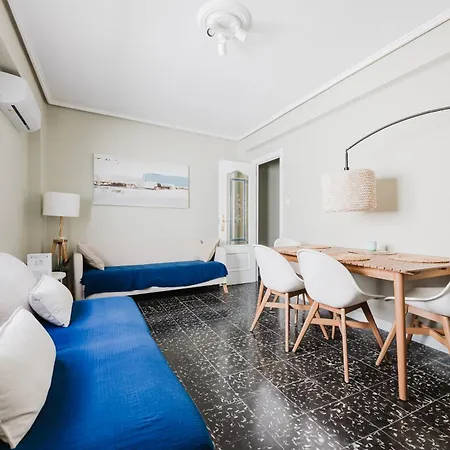 Apartment Modern And Spacious Close To The Valencia
