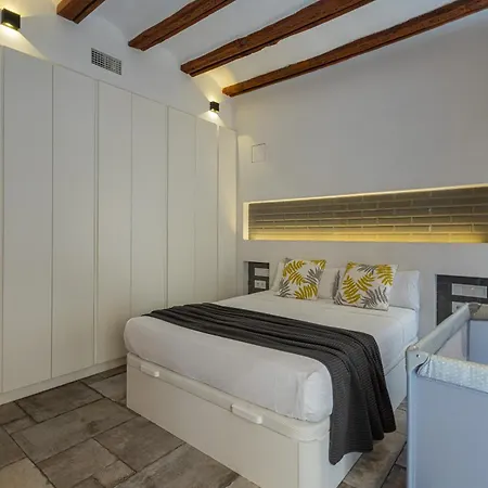 Florit Flats - Center Modern 1br 2bth Terrace Wi-fi Ac 公寓 *