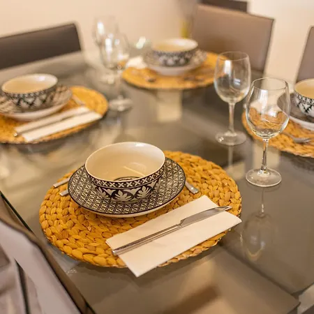 Florit Flats - Center Modern 1br 2bth Terrace Wi-fi Ac 아파트