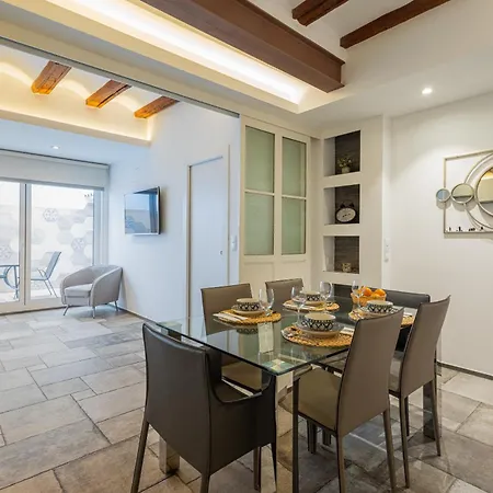 Florit Flats - Center Modern 1br 2bth Terrace Wi-fi Ac 아파트 *