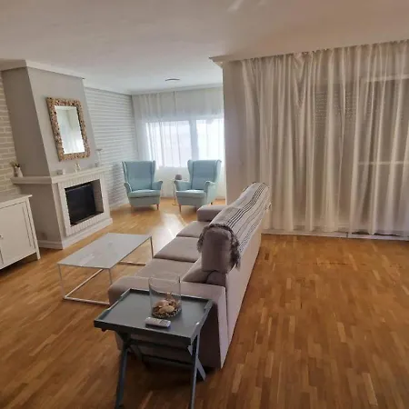 Semesterbostad Beachfront *