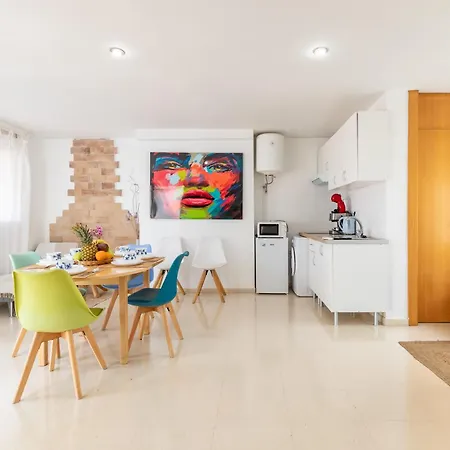 Grand - 8 Min To Center By Metro Apartment *