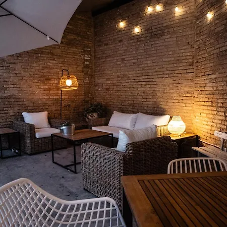 Tradicional Casa Con Patio Ruzafa Апартаменты